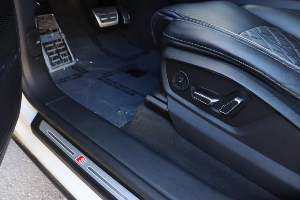 Used 2023 Audi SQ8 Prestige image 16