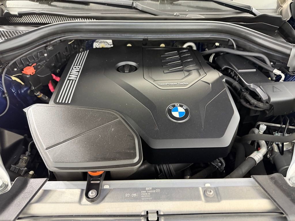 Used 2021 BMW X4 xDrive30i w/ M Sport Package image 32