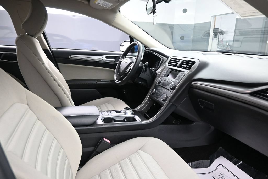 Used 2018 Ford Fusion S FWD image 23