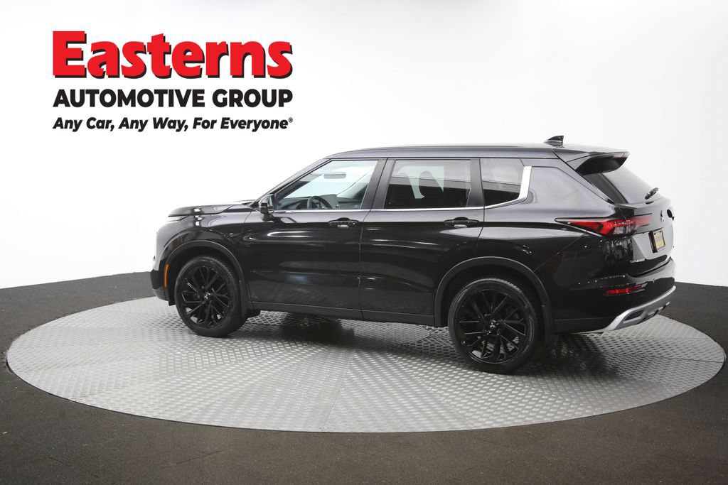 Used 2024 Mitsubishi Outlander SE AWD/4WD image 62