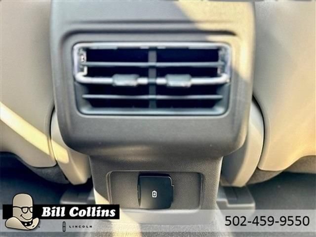 New 2024 Lincoln Corsair Grand Touring w/ Rear Removable Package Tray AWD/4WD image 24
