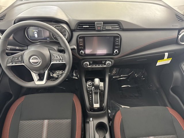 New 2025 Nissan Versa SR w/ Trunk Package image 24