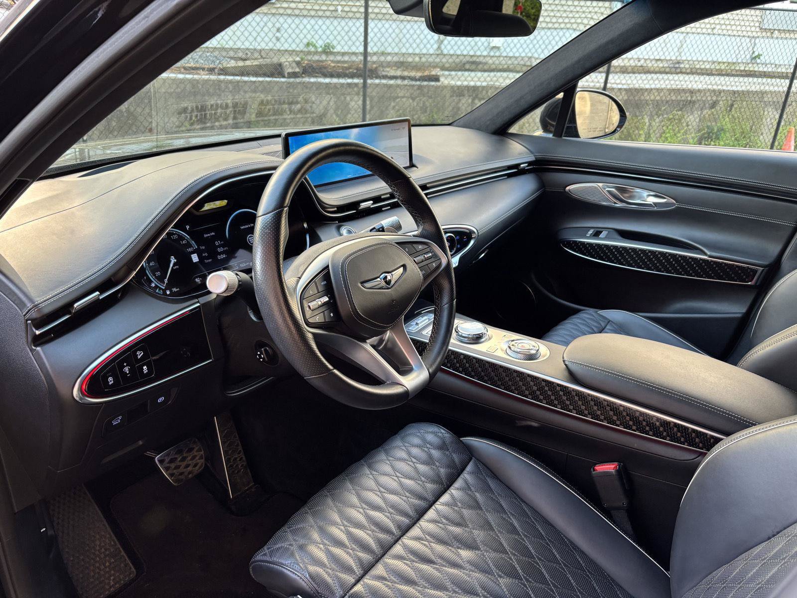 Used 2023 Genesis GV70 3.5T Sport w/ Sport Prestige Package AWD/4WD image 8