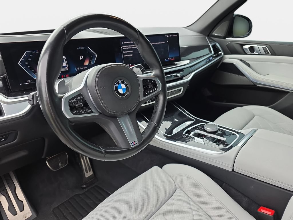Used 2024 BMW X5 xDrive40i w/ M Sport Package AWD/4WD image 17