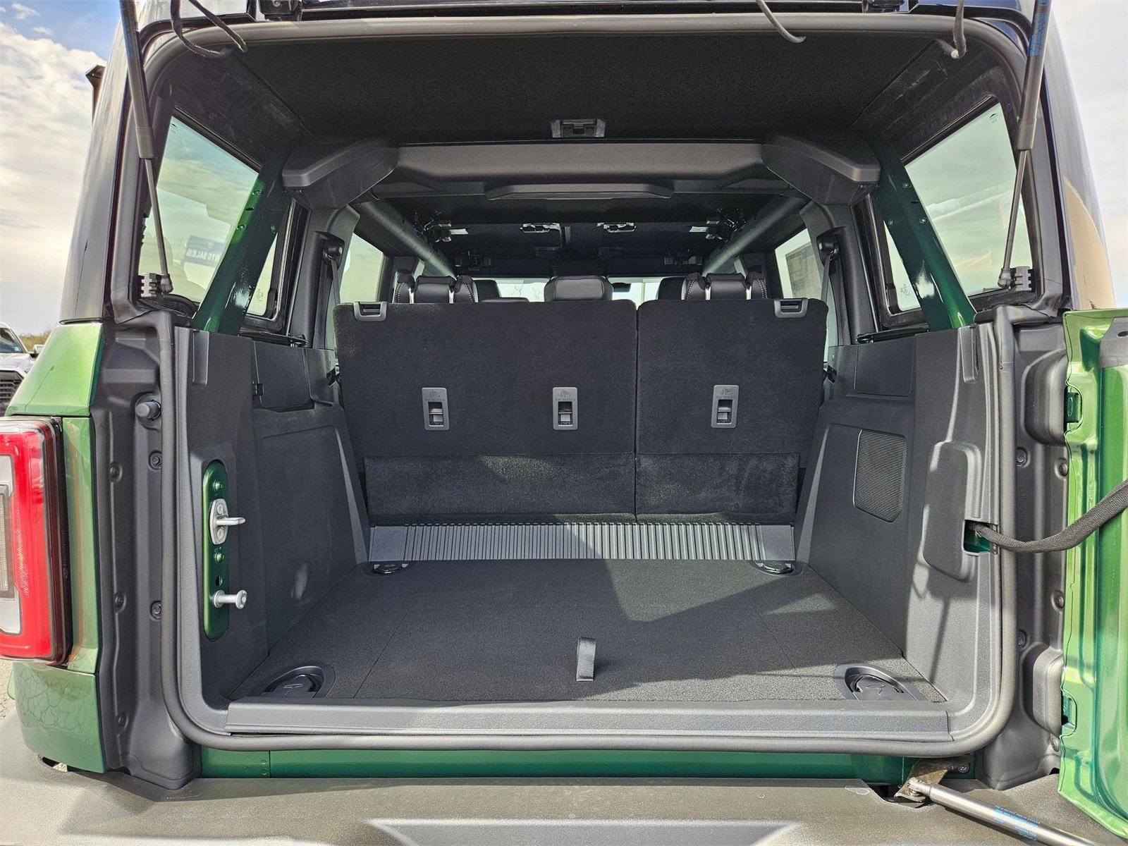 New 2025 Ford Bronco Outer Banks image 7