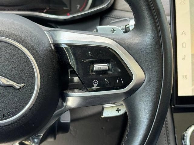 Used 2022 Jaguar F-PACE S AWD/4WD image 24