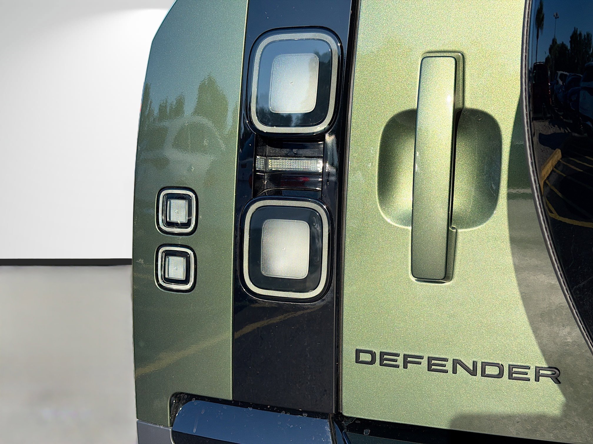 New 2026 Land Rover Defender 130 S AWD/4WD image 9