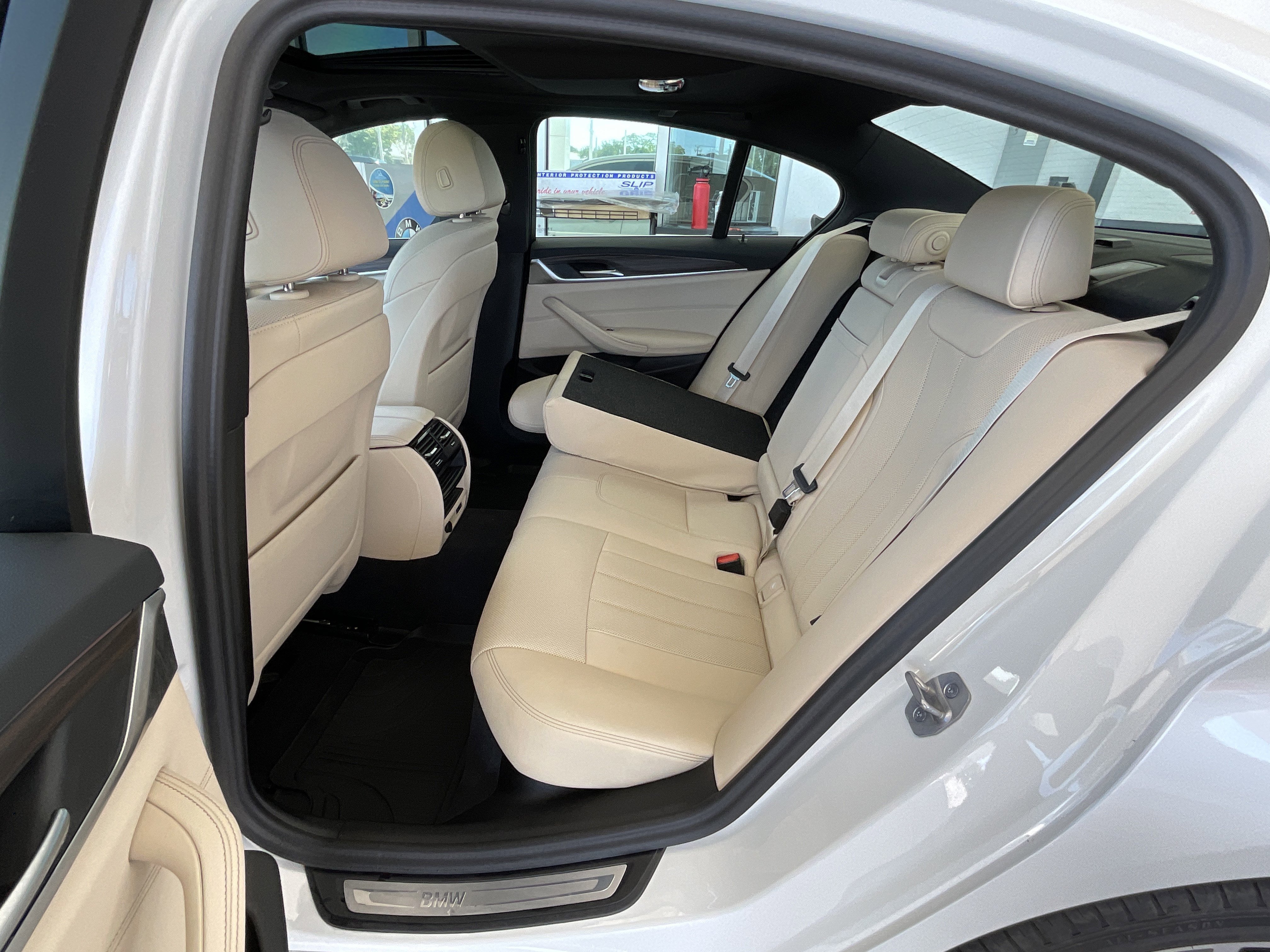 Certified 2023 BMW 530i w/ Convenience Package image 27