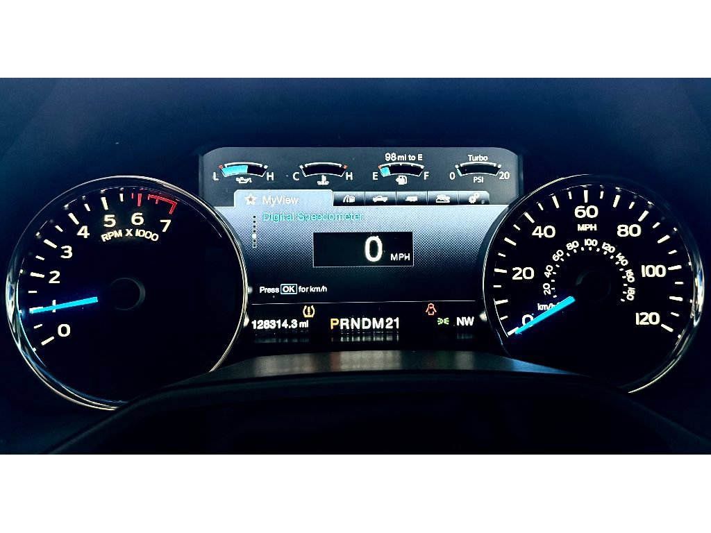 Used 2016 Ford F150 Platinum w/ Equipment Group 701A Luxury AWD/4WD image 10