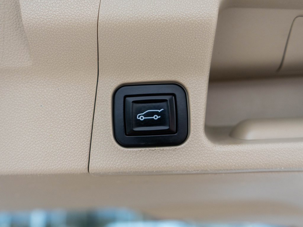 Used 2017 GMC Acadia Denali w/ Technology Package image 38