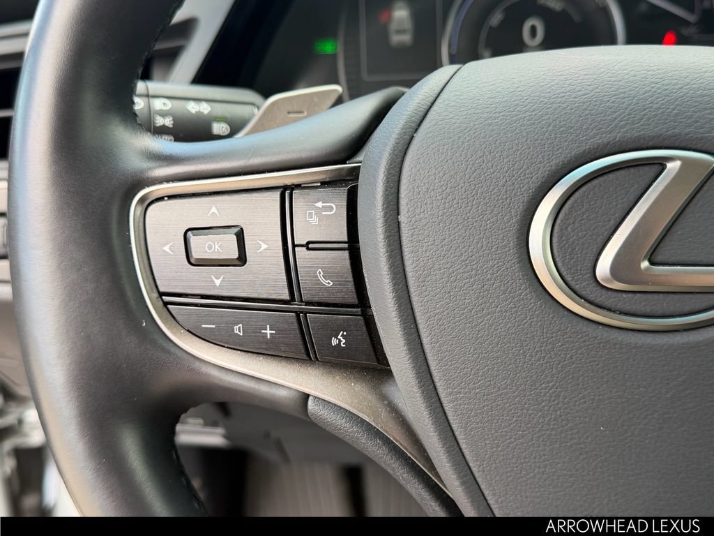 Used 2025 Lexus ES 300h w/ Premium Package FWD image 35