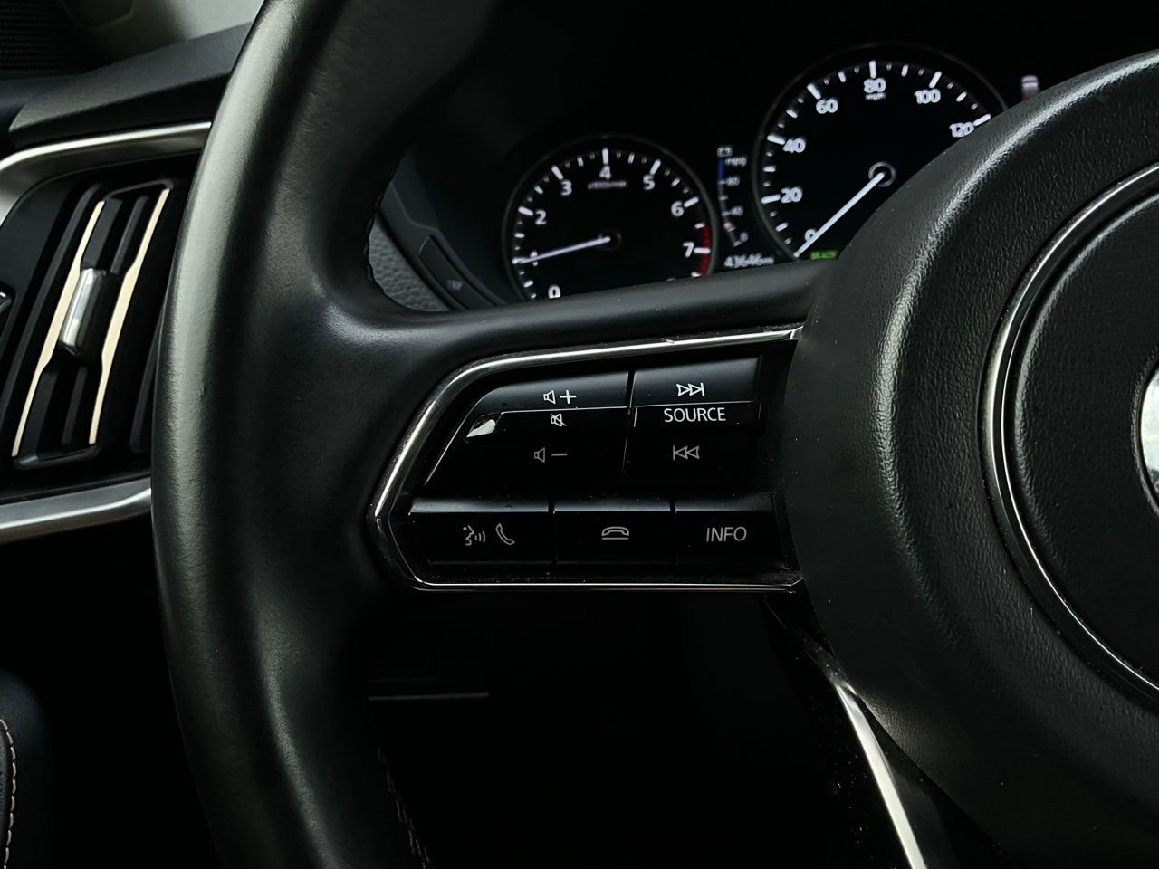 Used 2025 MAZDA CX-90 3.3 Turbo w/ Preferred Package image 37