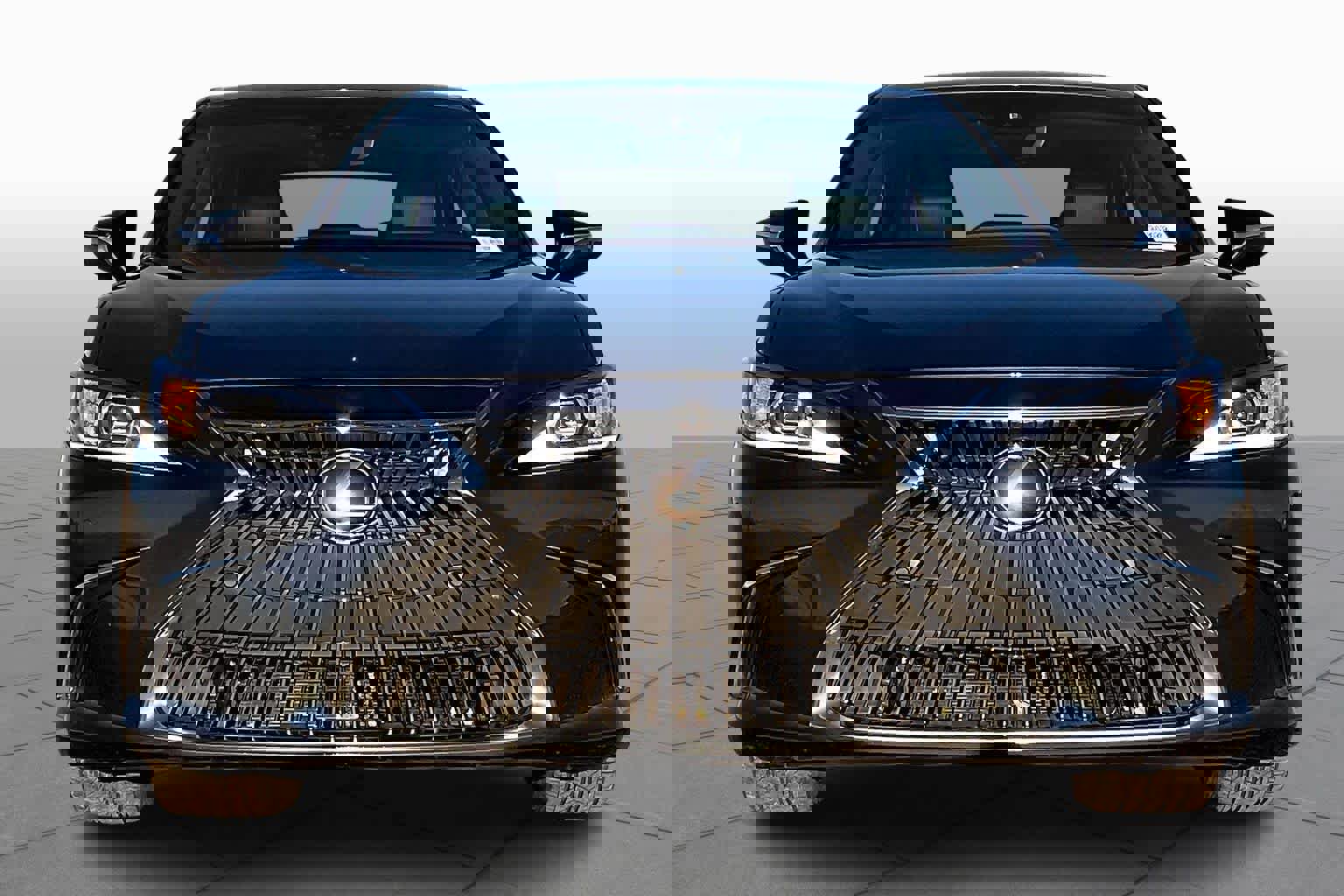 Used 2025 Lexus ES 350 w/ Premium Package image 3