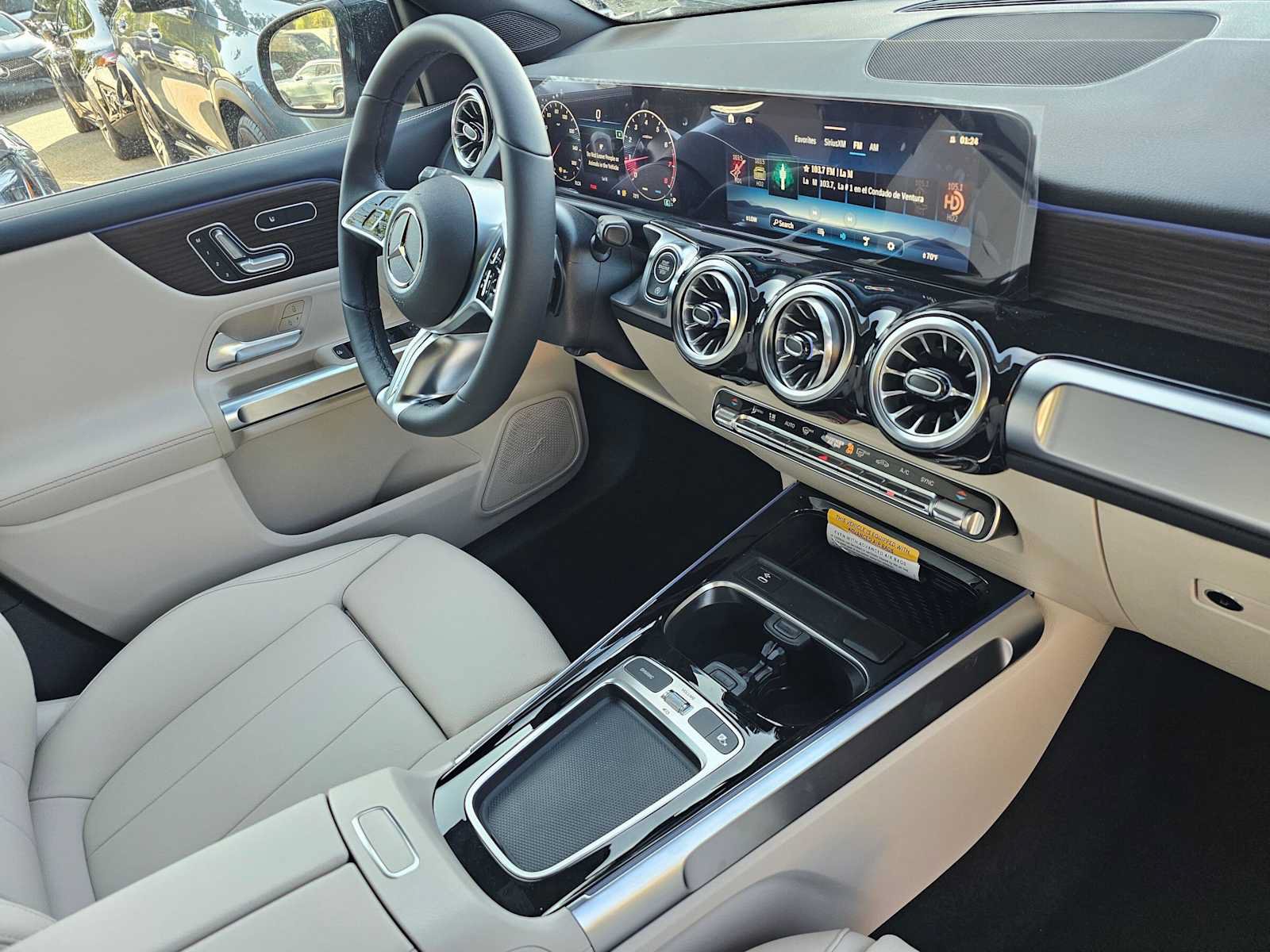 New 2026 Mercedes-Benz GLB 250 image 11