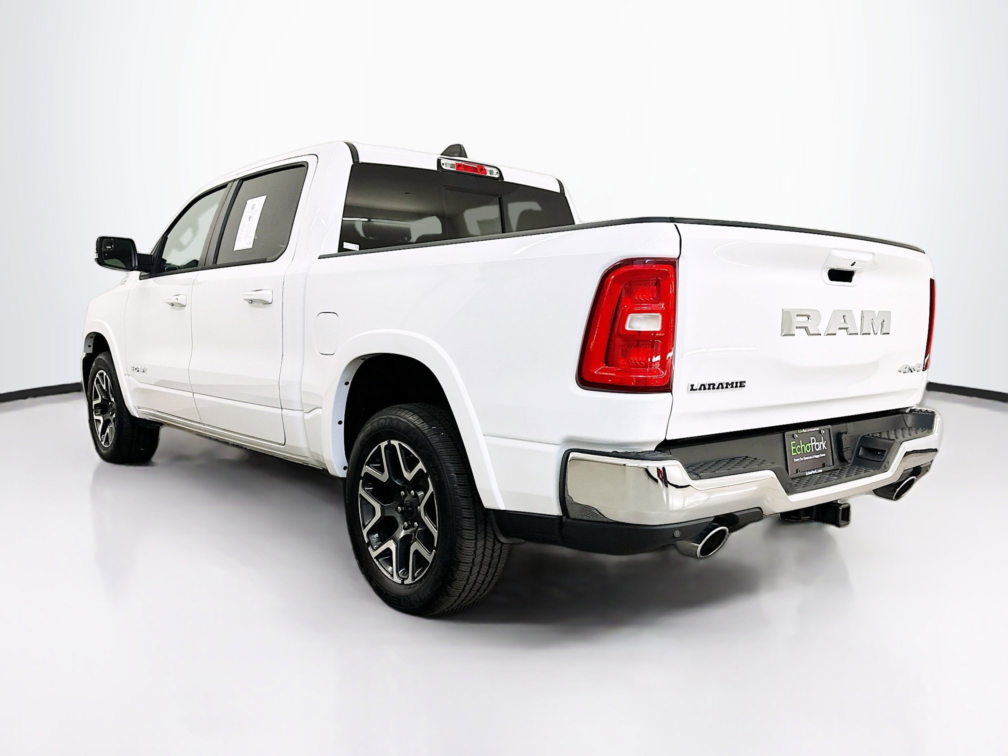 Used 2025 RAM 1500 Laramie image 5
