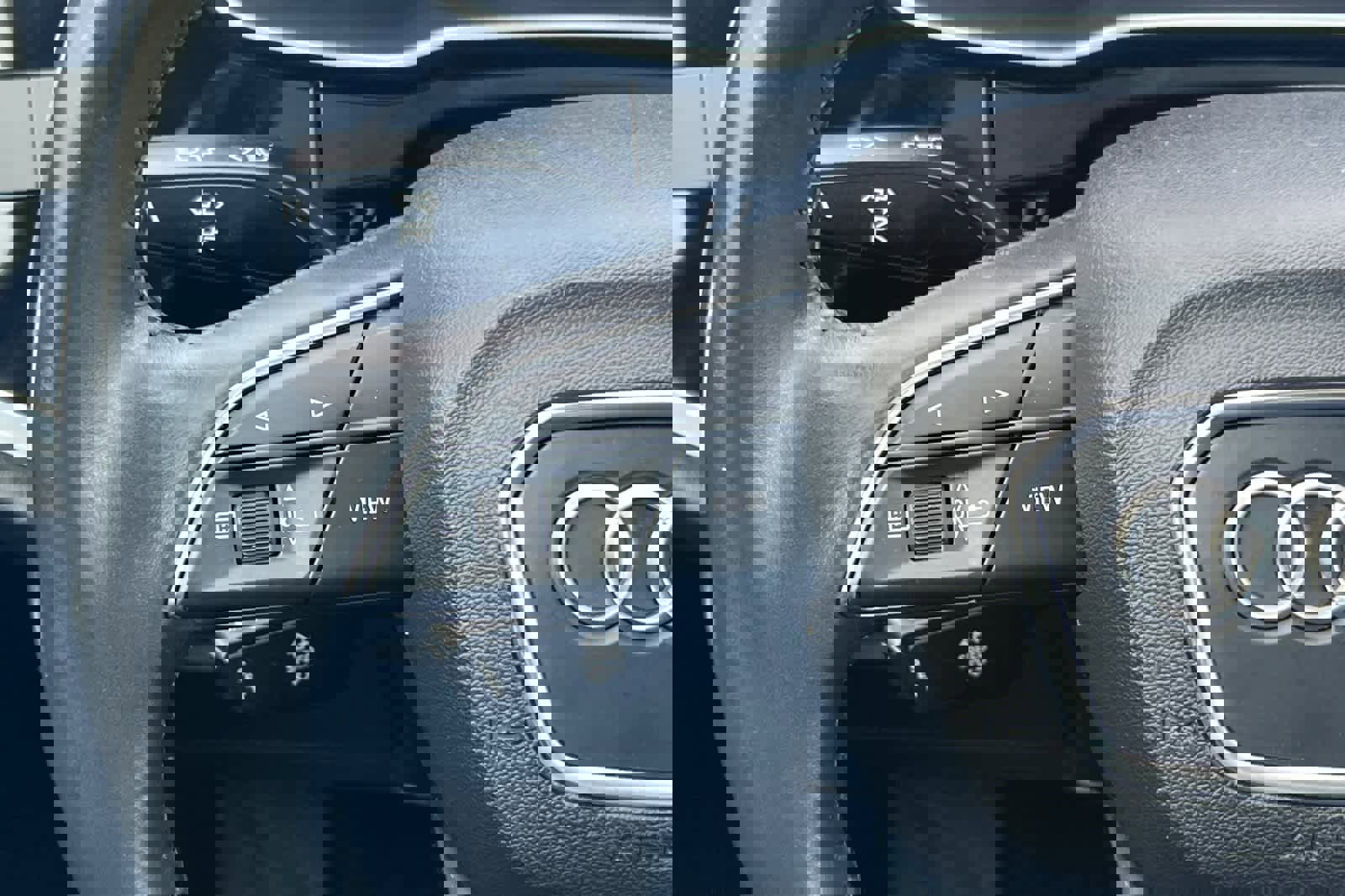 Used 2019 Audi Q3 2.0T Premium w/ Convenience Package image 26