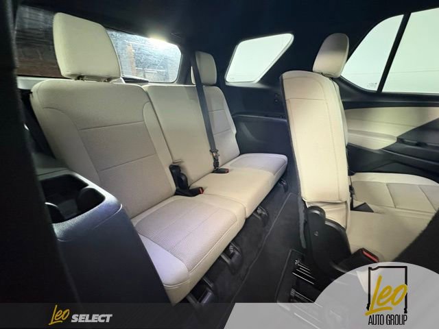 Used 2023 Chevrolet Traverse LS w/ Safety Package FWD image 10