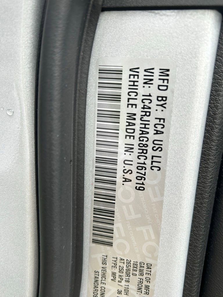 Certified 2024 Jeep Grand Cherokee Laredo X w/ Trailer Tow Package image 58