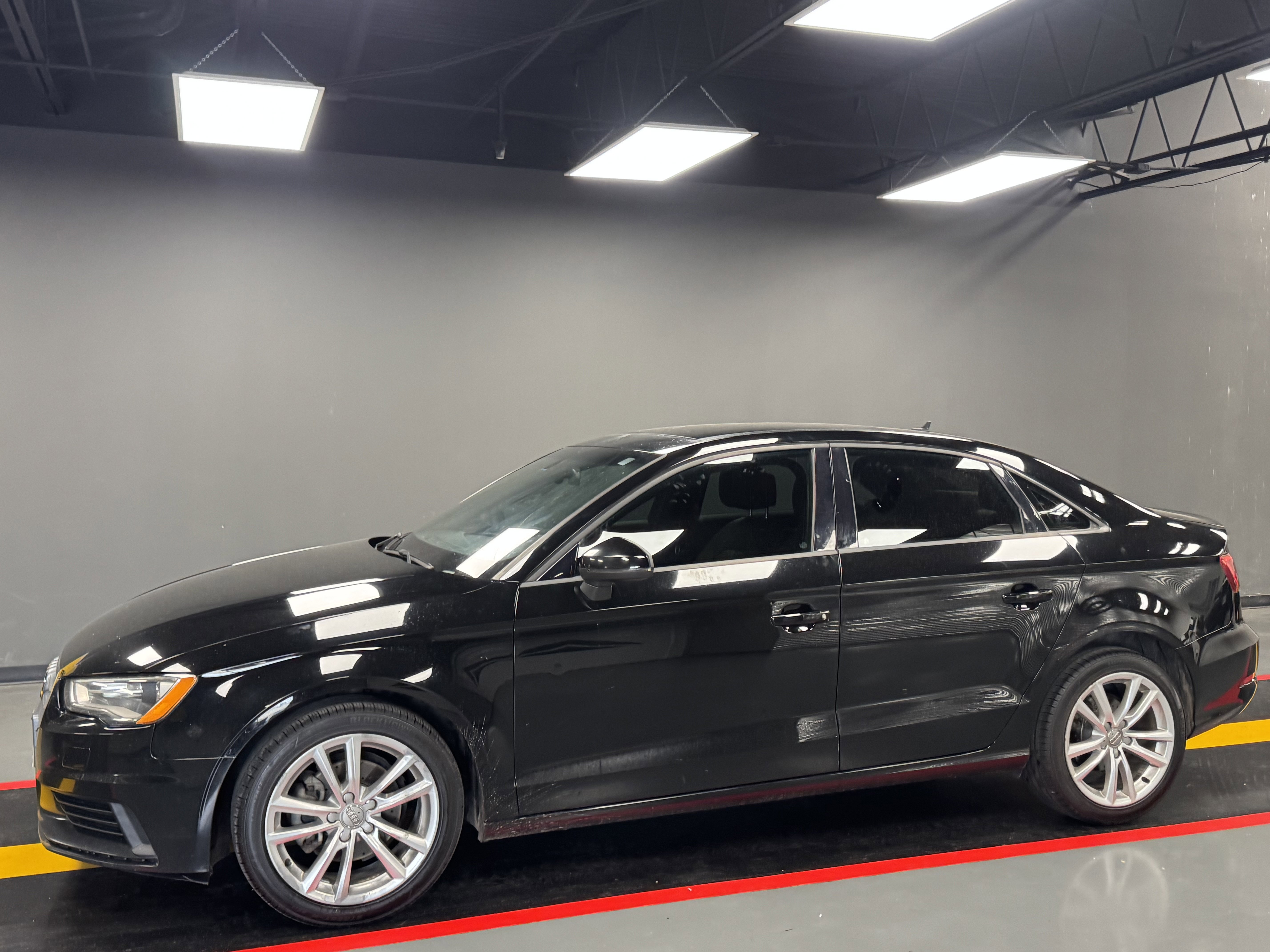 Used 2015 Audi A3 TDI Premium image 2