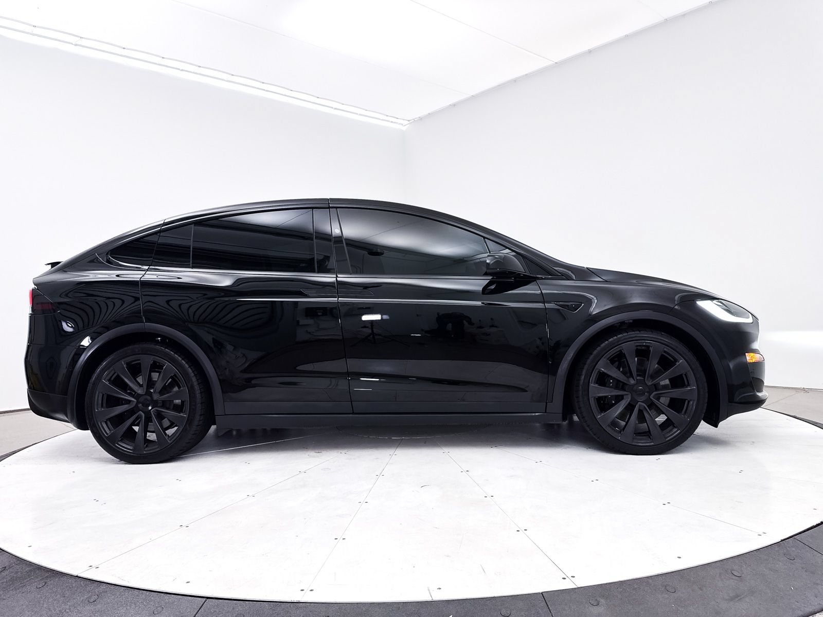 Used 2022 Tesla Model X Plaid AWD/4WD image 42