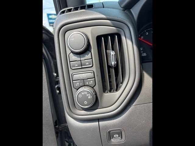 Used 2026 Chevrolet Silverado 1500 Custom Trail Boss AWD/4WD image 22