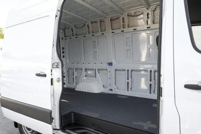 Used 2020 Mercedes-Benz Sprinter 2500 image 33