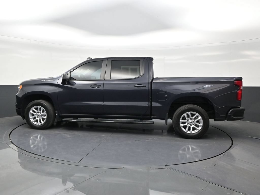 Used 2023 Chevrolet Silverado 1500 RST RWD image 2