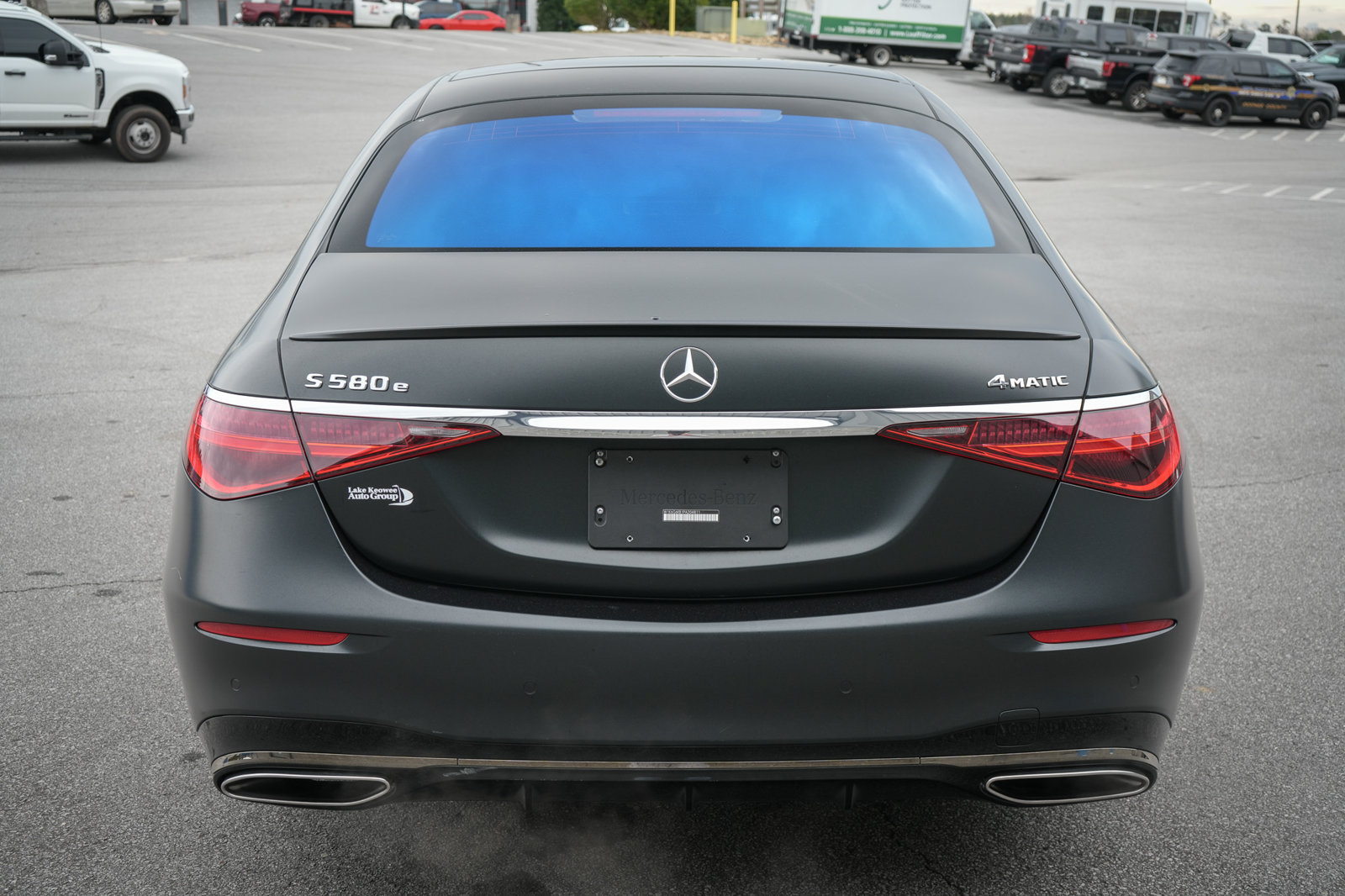 Used 2023 Mercedes-Benz S 580e 4MATIC Sedan w/ AMG Line image 16
