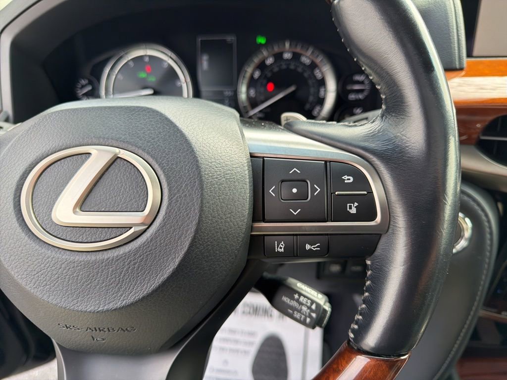 Used 2016 Lexus LX 570 4WD w/ Luxury Package image 32