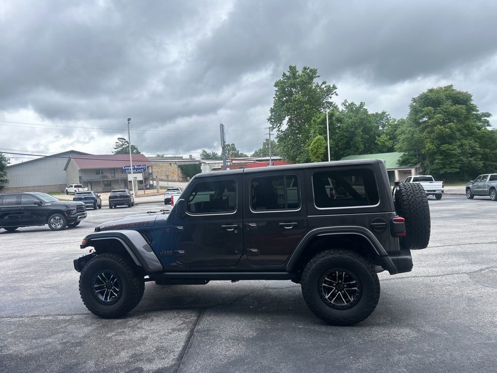 Used 2026 Jeep Wrangler Unlimited Rubicon AWD/4WD image 7