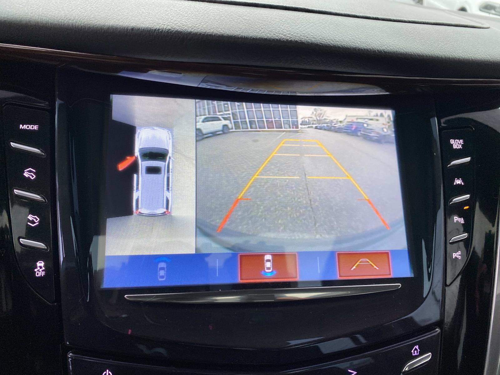 Used 2020 Cadillac Escalade ESV Luxury image 16