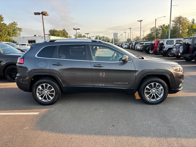 Used 2020 Jeep Cherokee Latitude Plus w/ Comfort/Convenience Group AWD/4WD image 26
