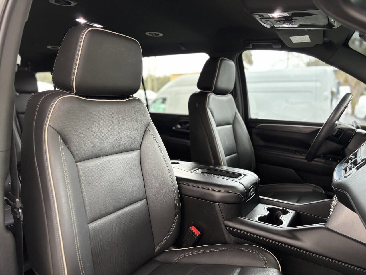 Used 2022 GMC Yukon XL SLT w/ SLT Luxury Package image 35