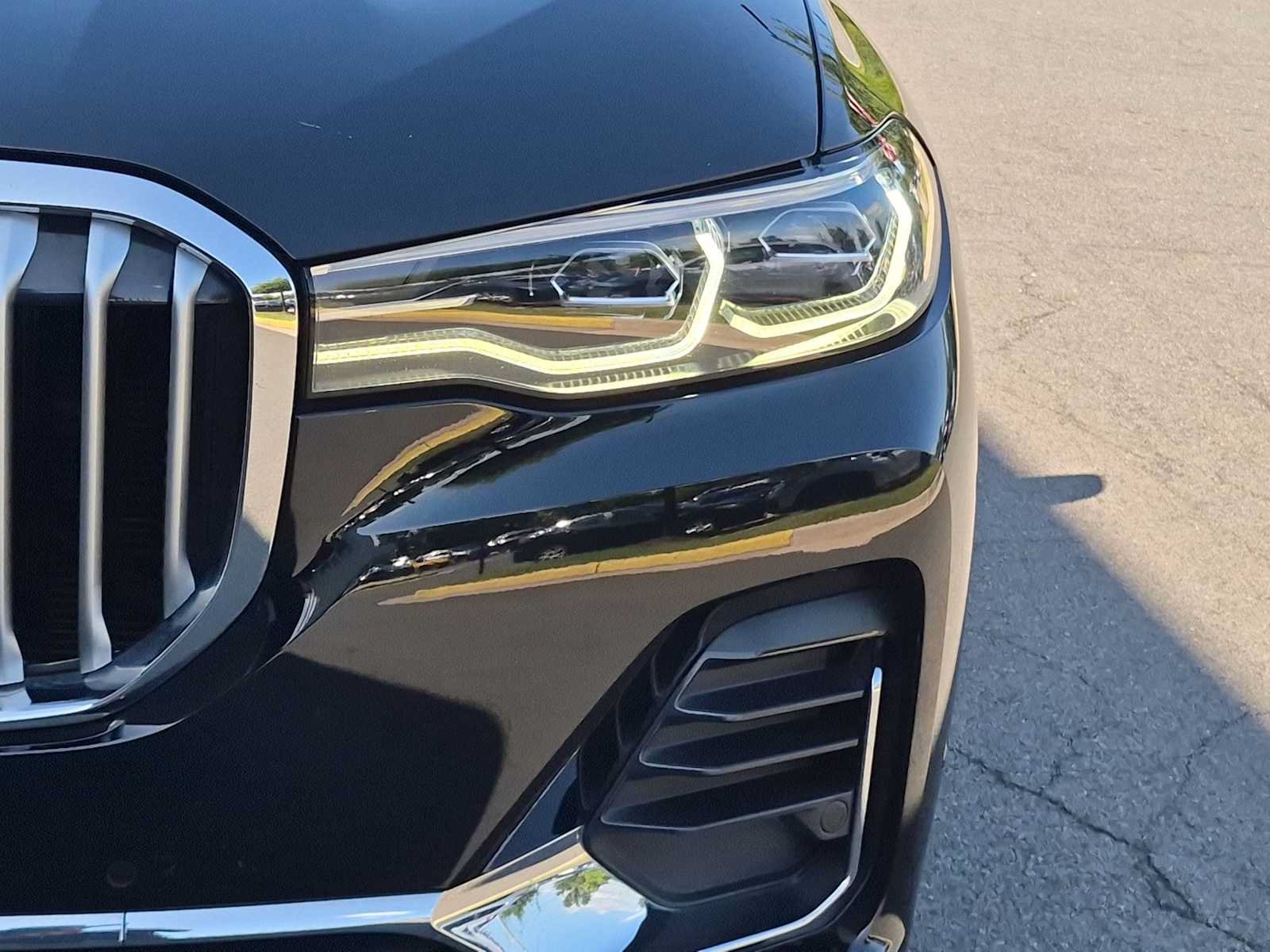 Used 2022 BMW X7 xDrive40i w/ Executive Package AWD/4WD image 11