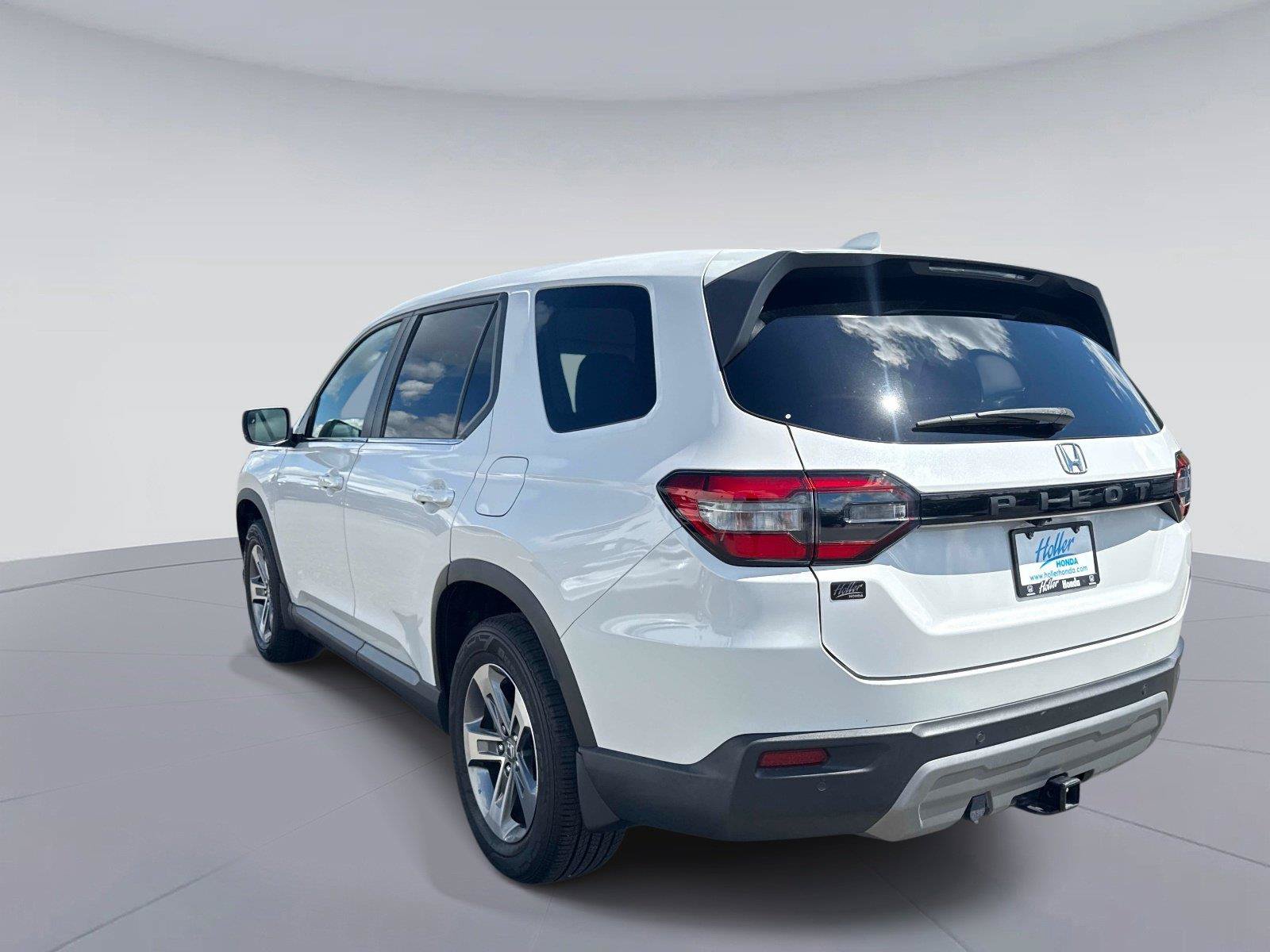 Certified 2024 Honda Pilot EX-L image 6