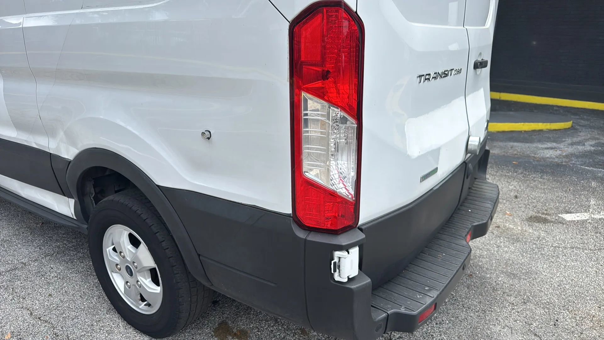 Used 2019 Ford Transit 250 130 Low Roof RWD image 29