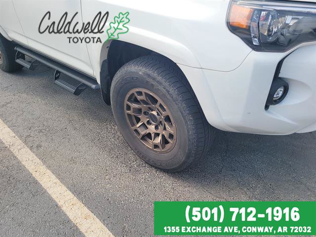Used 2023 Toyota 4Runner 40th Anniversary SE AWD/4WD image 4