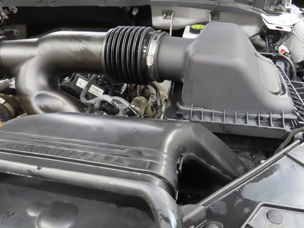 Used 2025 Ford F150 Lariat w/ Equipment Group 502A High AWD/4WD image 38