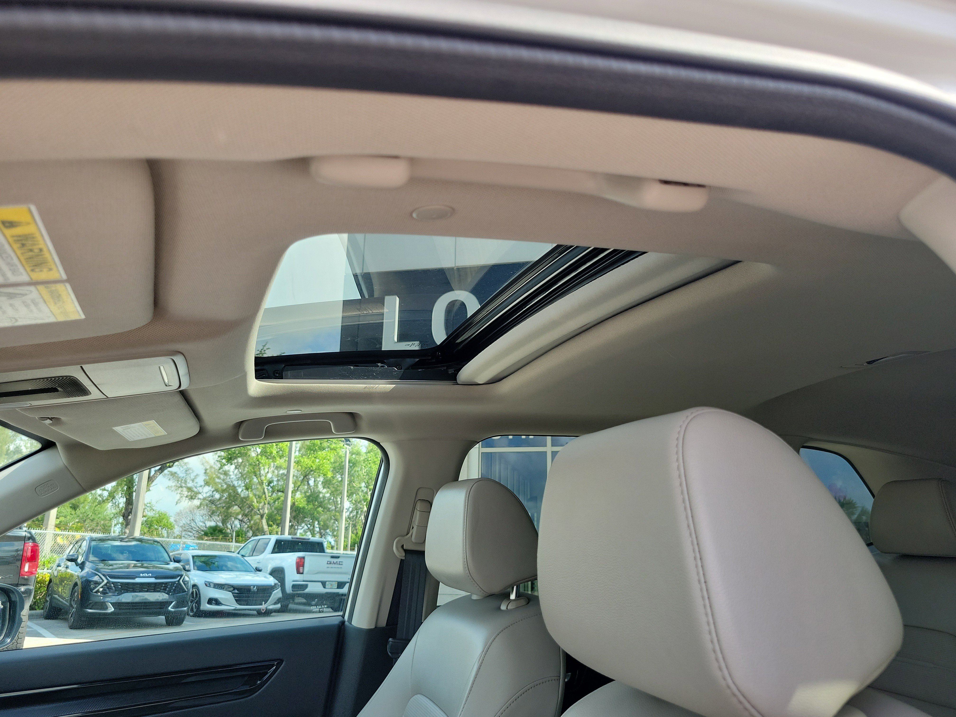 Used 2025 Honda CR-V EX-L image 11