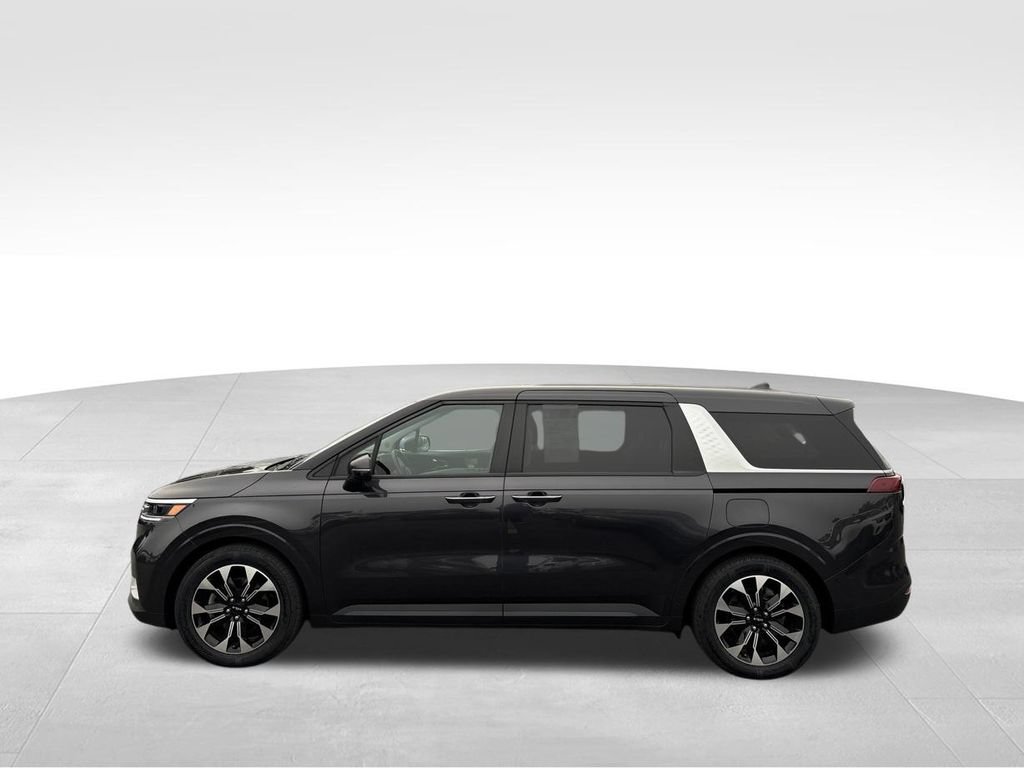 Certified 2024 Kia Carnival EX FWD image 10