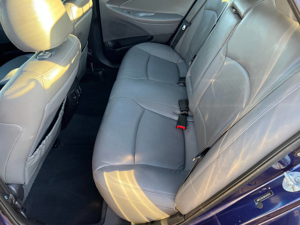 Used 2011 Hyundai Sonata Limited FWD image 22