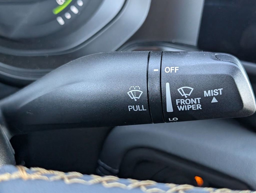 Used 2024 Jeep Wrangler Unlimited Sahara image 29