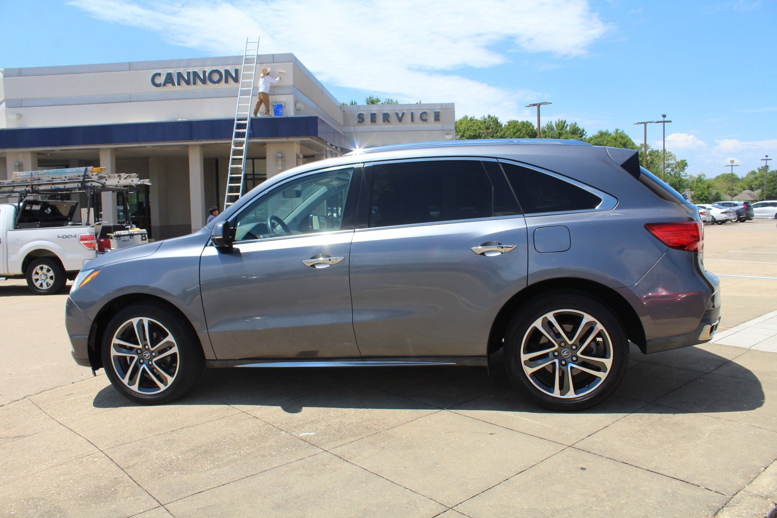 Used 2017 Acura MDX w/ Advance Package AWD/4WD image 7