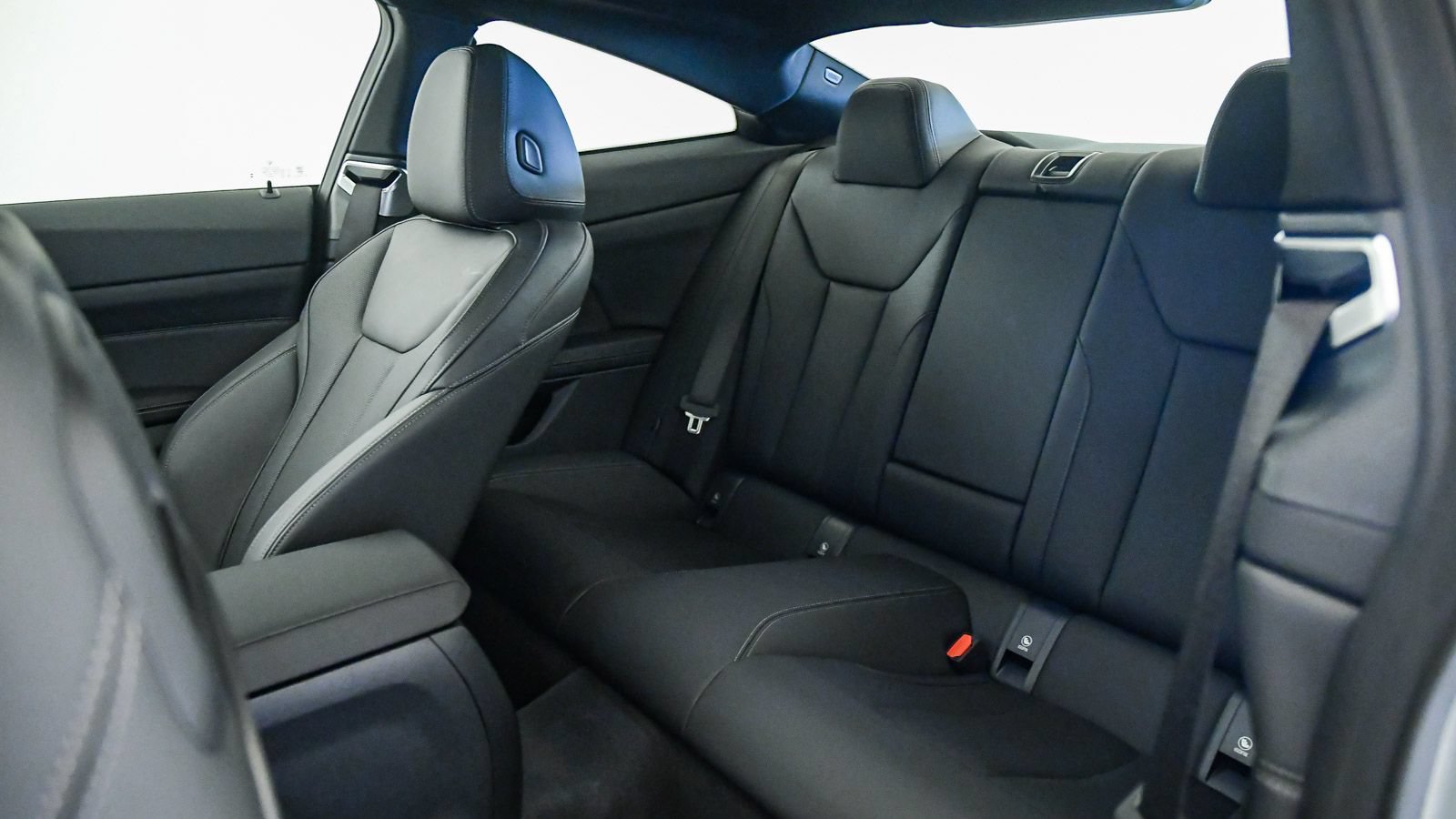 Used 2026 BMW 430i Coupe w/ M Sport Package RWD image 21