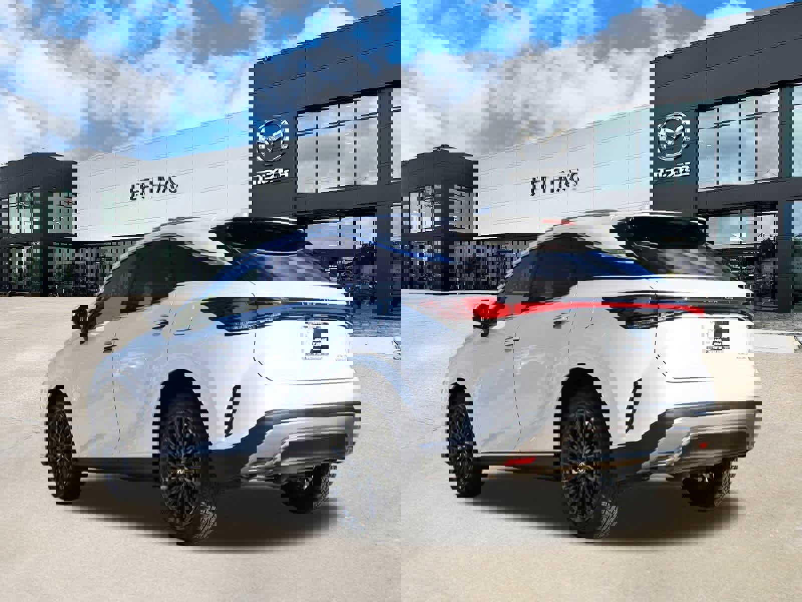 Used 2025 Lexus RX 350 Premium image 2