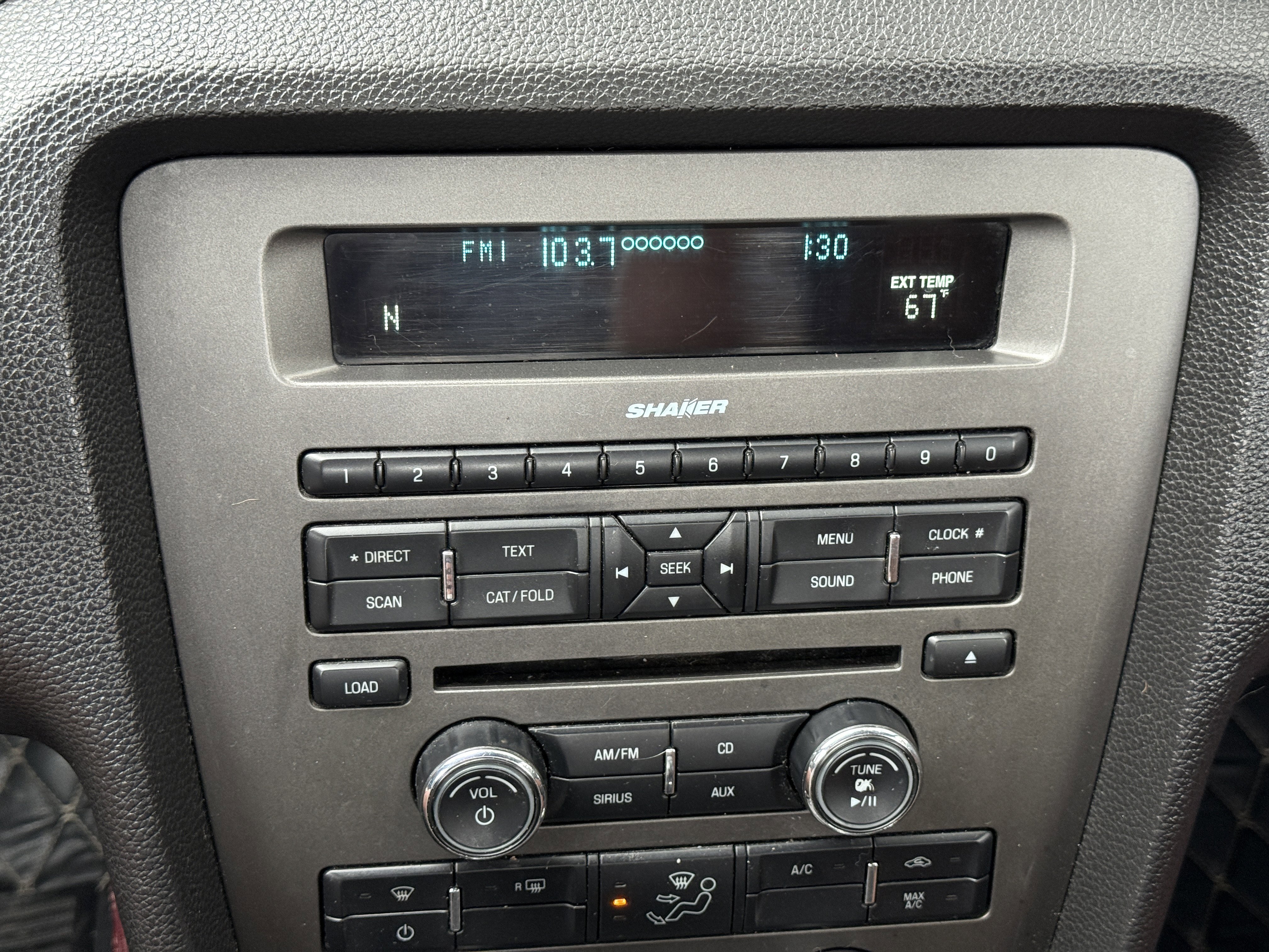 Used 2010 Ford Mustang GT image 15