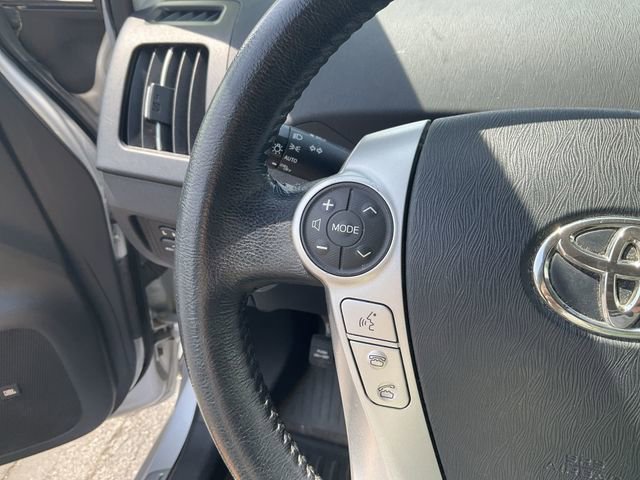 Used 2015 Toyota Prius Four FWD image 18