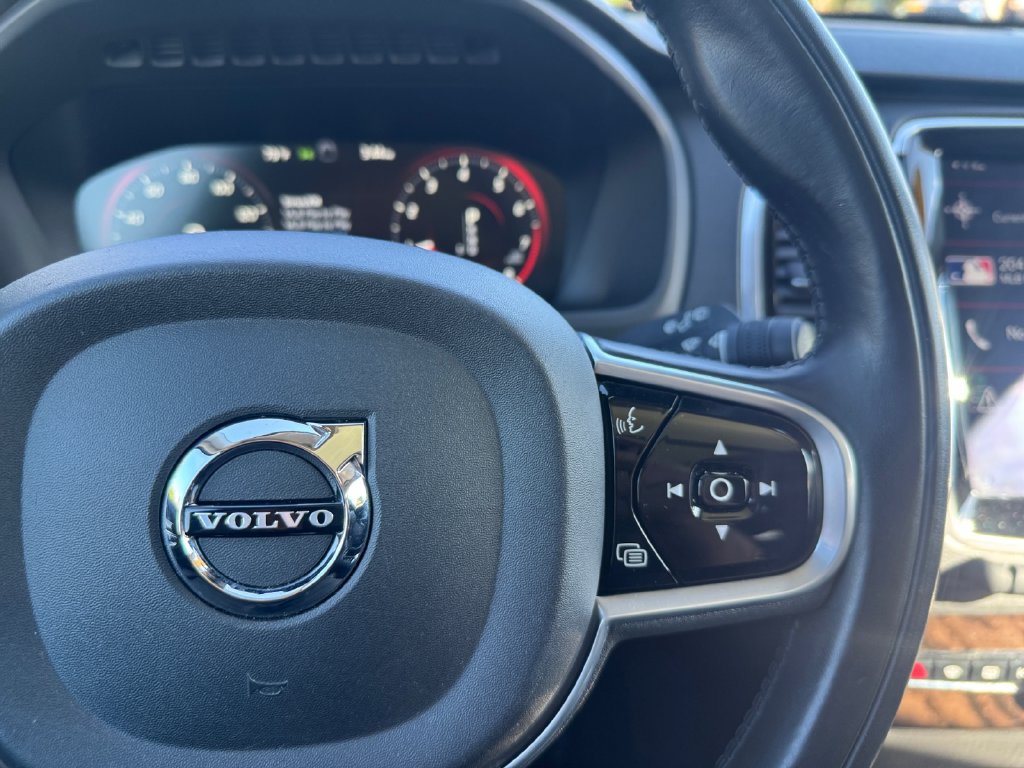 Used 2018 Volvo XC90 T6 Momentum w/ Convenience Package AWD/4WD image 29