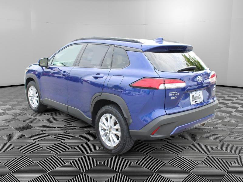 Used 2022 Toyota Corolla Cross LE image 5