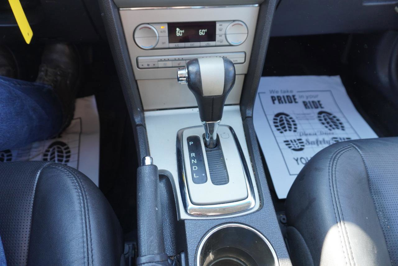 Used 2006 Lincoln Zephyr image 14